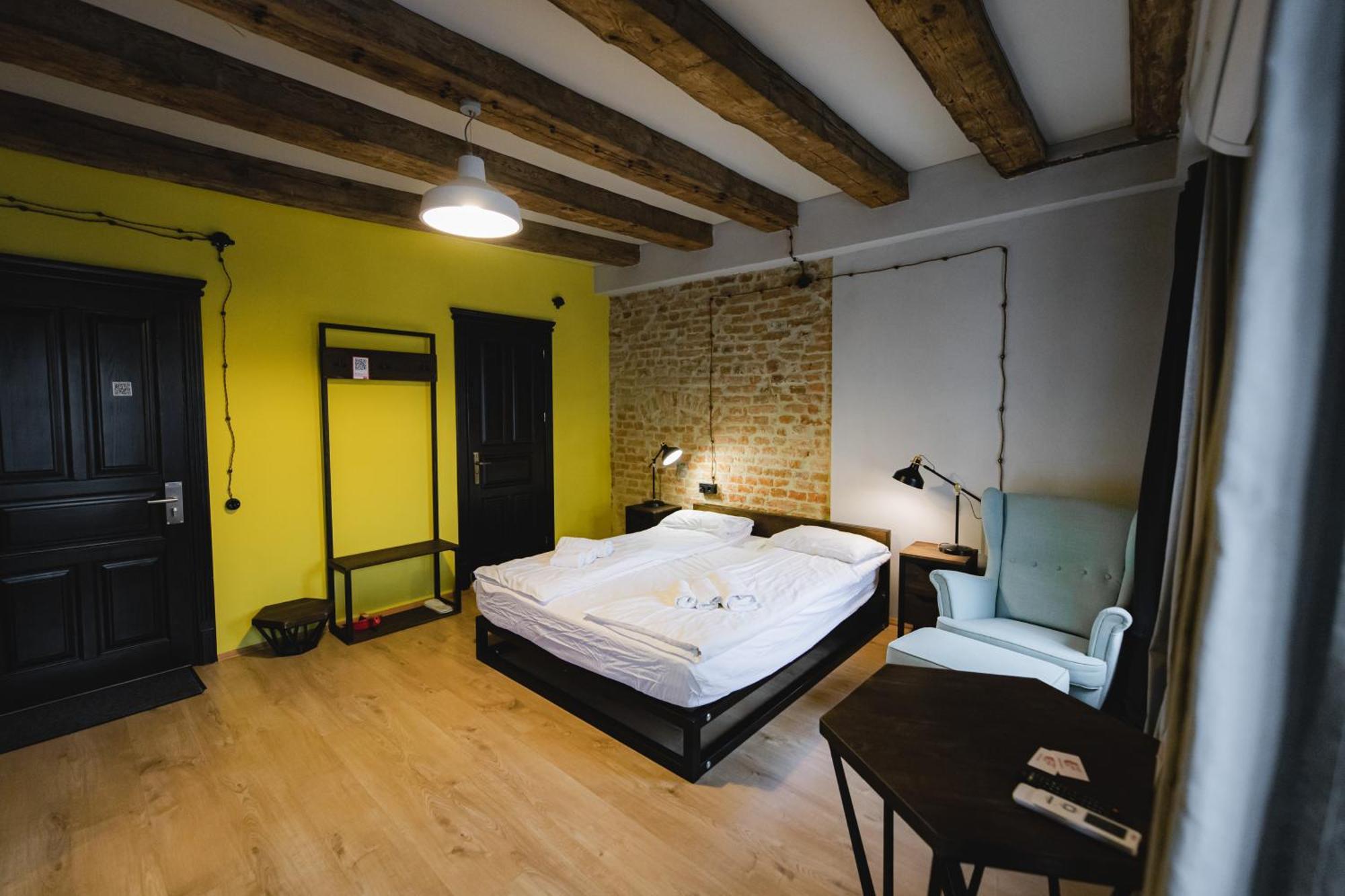 Apartments Justlvivit At The Rynok Square Lviv Exterior foto