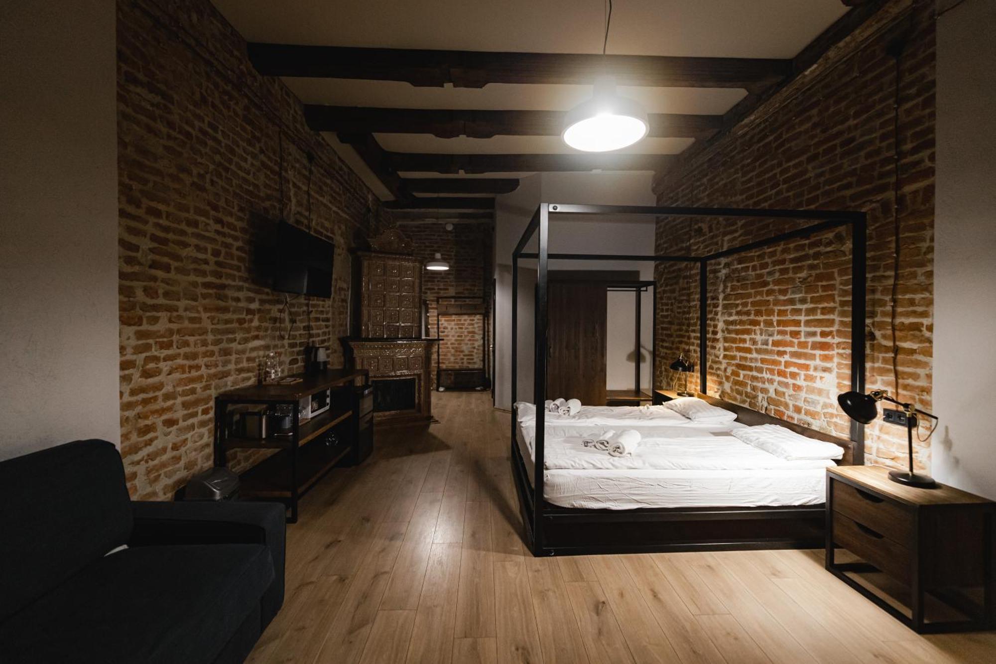 Apartments Justlvivit At The Rynok Square Lviv Exterior foto