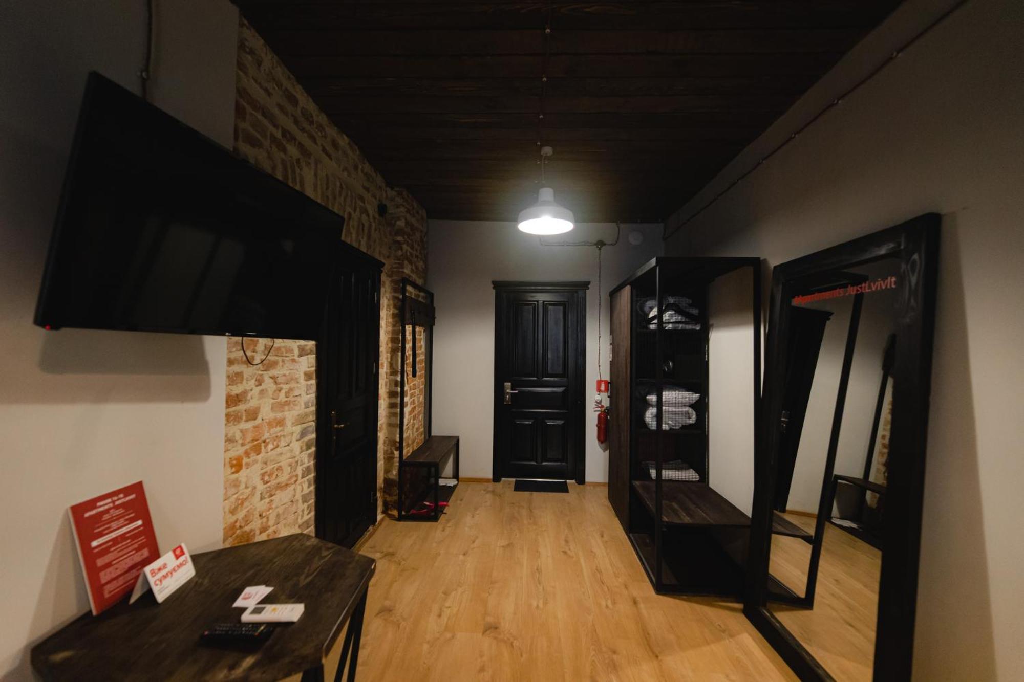 Apartments Justlvivit At The Rynok Square Lviv Exterior foto