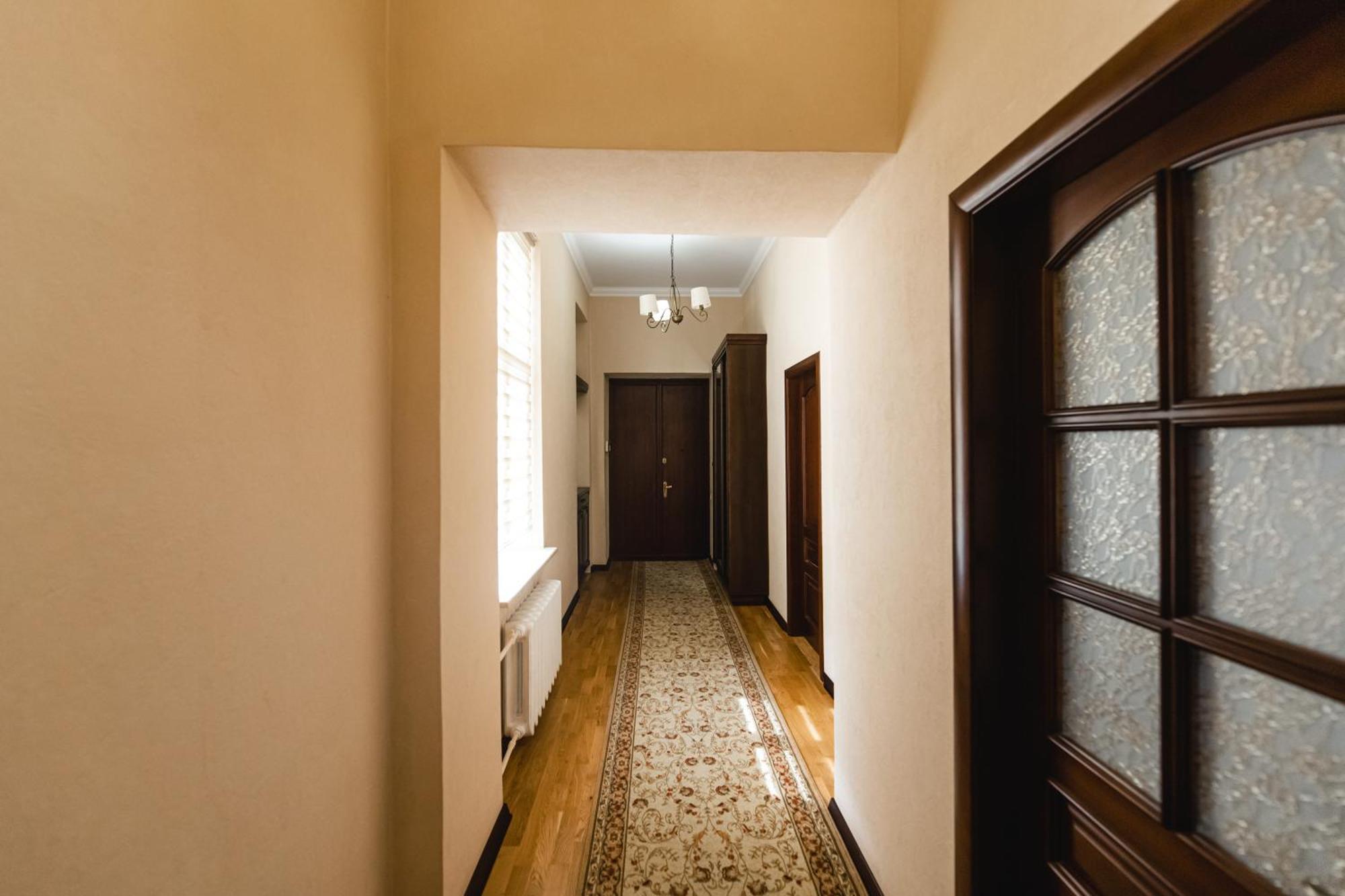 Apartments Justlvivit At The Rynok Square Lviv Exterior foto